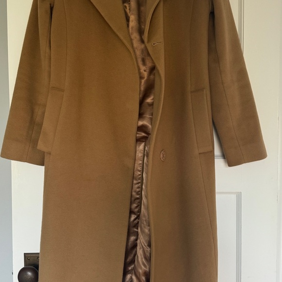 Sofia Cashmere Camel colored coat - Picture 1 of 4